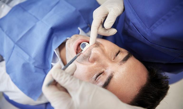 مراقبت‌های پس از جراحی ریشه دندان چیست؟